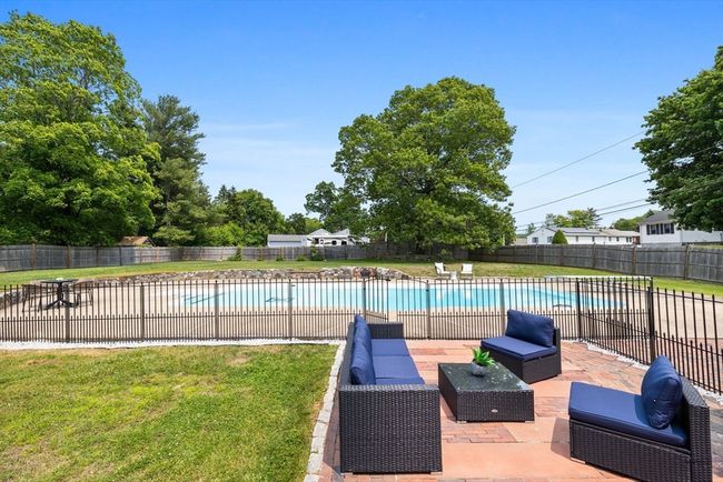 213 Thurston St, House other with 3 bedrooms, 1 bathrooms and 6 parking in Wrentham MA | Image 28