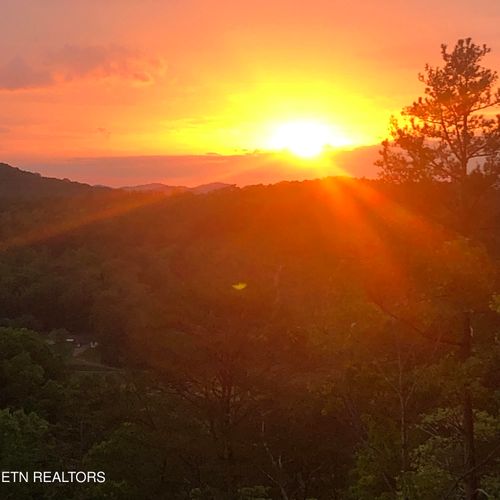 125 Indian Ridge Dr, Tellico Plains, TN, 37385 | Card Image