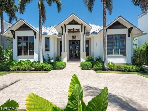 545 13th Ave S, Naples, FL, 34102-8017 | Card Image