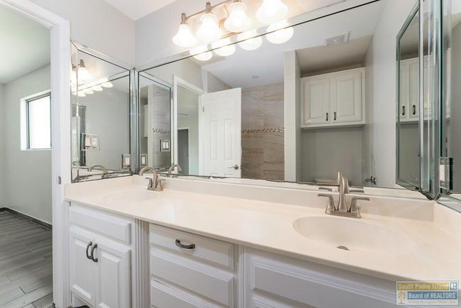 170 S San Roman, House other with 4 bedrooms, 3 bathrooms and null parking in Bayview TX | Image 17