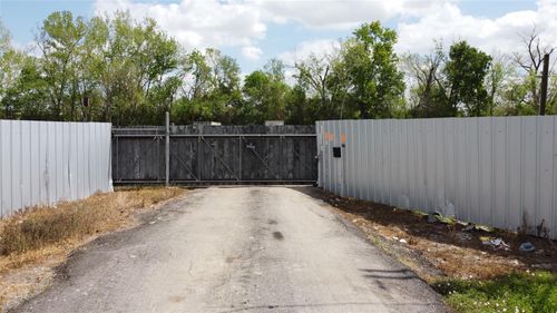 7314 Philibert Ln, Houston, TX, 77028-3944 | Card Image