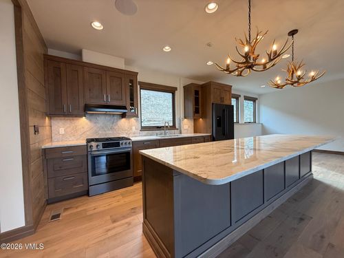 89 Rowel Dr, Edwards, CO, 81632-5427 | Card Image