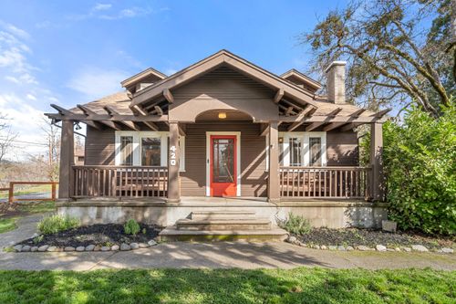 420 Nw Savage St, Grants Pass, OR, 97526-1238 | Card Image