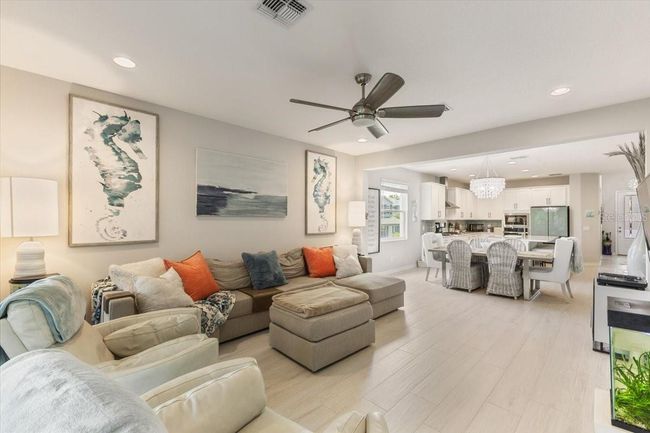 1382 Foltz Loop, House other with 4 bedrooms, 3 bathrooms and null parking in OAKLAND FL | Image 15