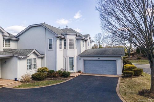 420 Florencia Place, Huntington, NY, 11747 | Card Image