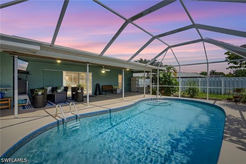 329 Se 16th Pl, Cape Coral, FL, 33990-1332 | Card Image