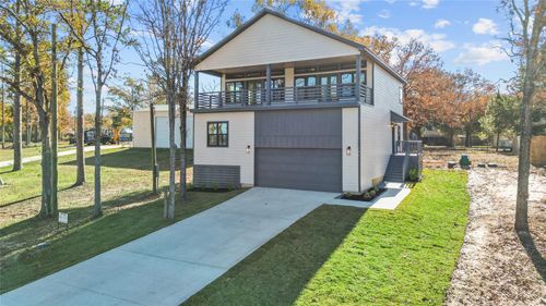 186 Lazy Ln, Livingston, TX, 77351-0584 | Card Image