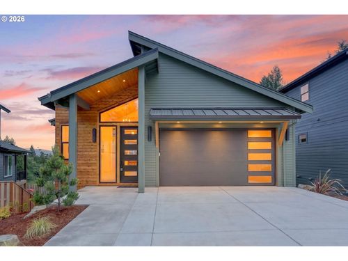 74-41945 Deschutes Ave, Sandy, OR, 97055-6916 | Card Image
