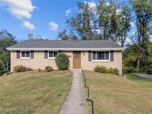 180 Green Glen Dr, Pittsburgh, PA, 15227-4118 | Card Image