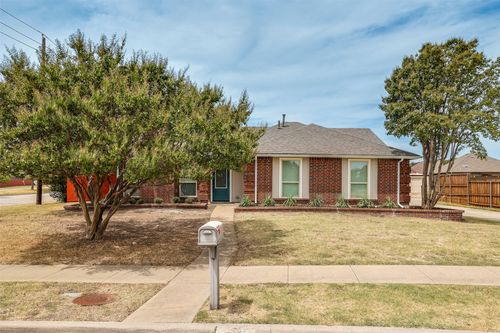 4201 Arbor Creek Dr, Carrollton, TX, 75010-4102 | Card Image