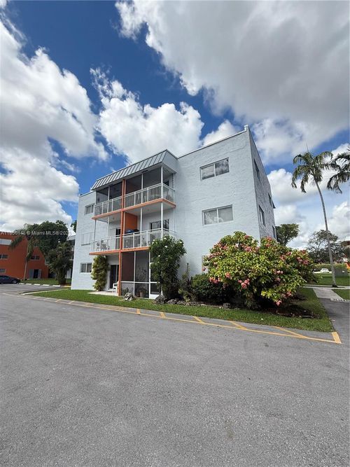 apt-213c-11309 Sw 200th St, Miami, FL, 33157-8248 | Card Image