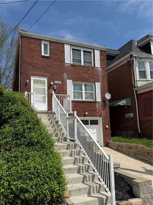 1043 Welfer St, Pittsburgh, PA, 15217-2650 | Card Image