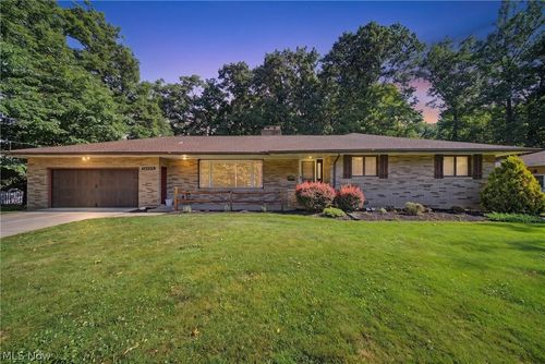 14000 Bagley Rd, Middleburg Heights, OH, 44130-6764 | Card Image