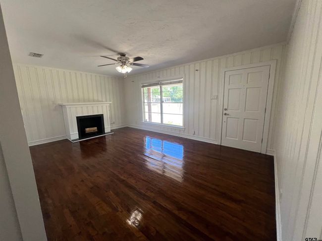 1107 N Hackberry Ave, House other with 3 bedrooms, 2 bathrooms and null parking in Gladewater TX | Image 27