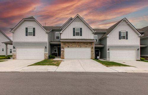 120 Townsend Ave, Shelbyville, TN, 37160-9802 | Card Image