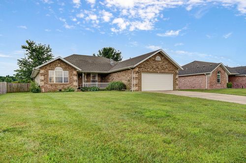 1060 Berkley, Marshfield, MO, 65706-1242 | Card Image