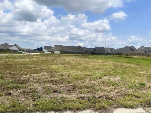 3635 Trenton Ln, Beaumont, TX, 77706-1305 | Card Image