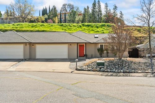 230 Manor Ct, Sutter Creek, CA, 95685-4315 | Card Image