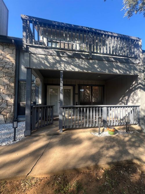 307 Crest Vw, Horseshoe Bay, TX, 78657-6103 | Card Image