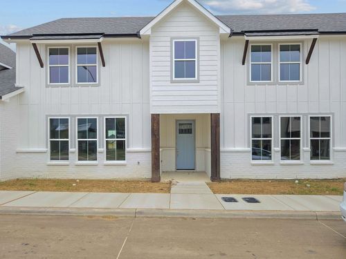 9532 Thorncrown Ln, Fort Worth, TX, 76179-0019 | Card Image