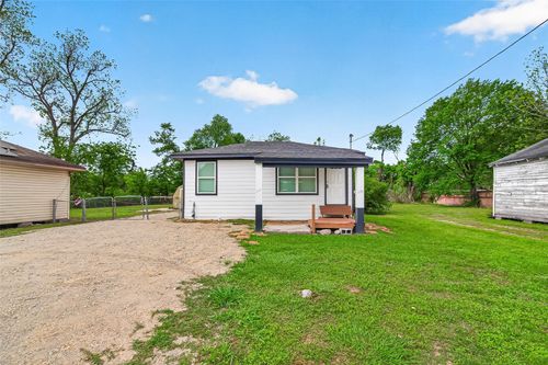 6615 W Montgomery Rd, Houston, TX, 77091-3103 | Card Image