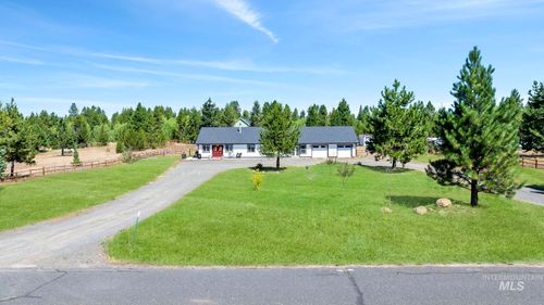 955 Valley View Ln, Mccall, ID, 83638-4606 | Card Image