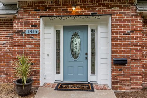 1815 Saxony Ln, Houston, TX, 77058-3524 | Card Image