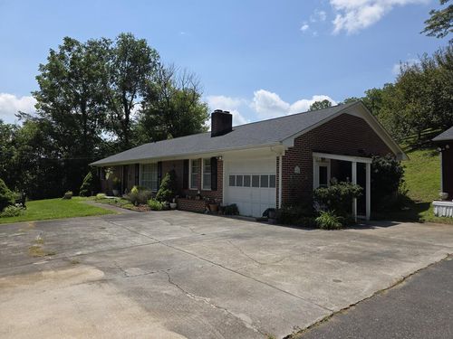 1377 Floyd Hwy N, Floyd, VA, 24091-2461 | Card Image