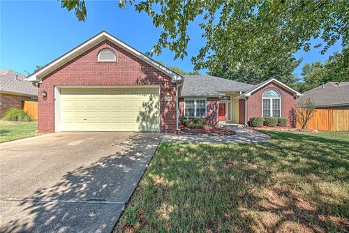 2706 Amberwood St, Springdale, AR, 72762-0464 | Card Image