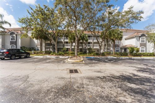 apt-825-13929 Fairway Island Dr, ORLANDO, FL, 32837-5241 | Card Image