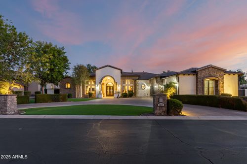 3037 E Waterman Way, Gilbert, AZ, 85297-7622 | Card Image