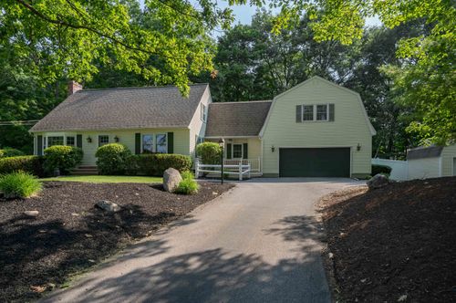 10 Melba Dr, Hudson, NH, 03051-3308 | Card Image