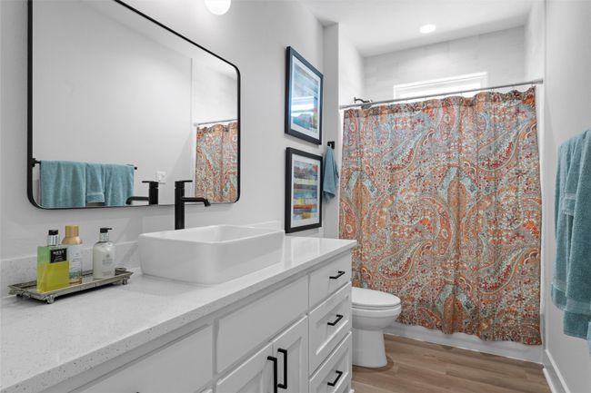 Secondary bathroom | Image 25