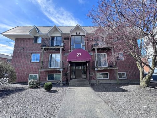 204-27 Gordon St, Framingham, MA, 01702-7337 | Card Image