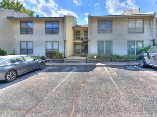 c-827 Red Bird Ln, Norman, OK, 73072-8020 | Card Image