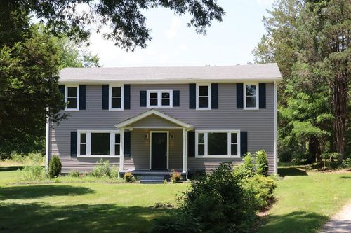 83 Stokes Rd, Farmville, VA, 23901-5914 | Card Image