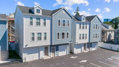 18-14 Taylor St, Stamford, CT, 06902-5735 | Card Image