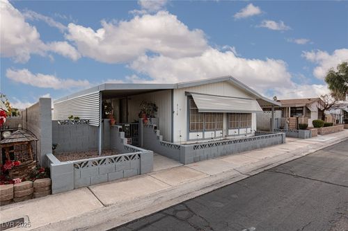 3118 La Barca Ln, Las Vegas, NV, 89122-3308 | Card Image