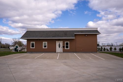 8086 Seneca Turnpike, New Hartford, NY, 13413 | Card Image