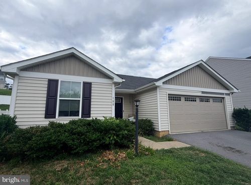 188 Severna Pkwy, MARTINSBURG, WV, 25403-7513 | Card Image