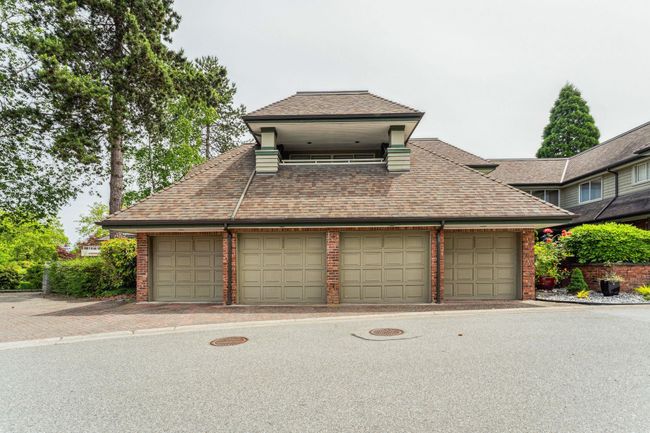 3969 Creekside Pl, Townhouse with 3 bedrooms, 2 bathrooms and 2 parking in Burnaby BC | Image 30