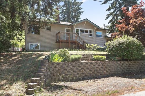 9880 Fredrickson Rd Nw, Bremerton, WA, 98311-9005 | Card Image