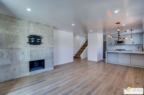 114-6525 La Mirada Ave, Los Angeles, CA, 90038-2292 | Card Image