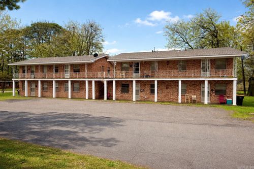 318 E Purdon St, England, AR, 72046-1858 | Card Image