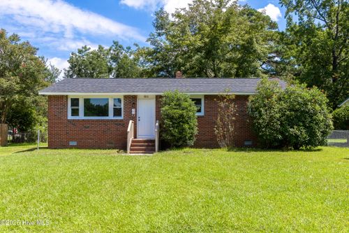 806 Bates St, Jacksonville, NC, 28540-6208 | Card Image
