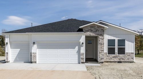2914 Aria Way, Elko, NV, 89801-4527 | Card Image