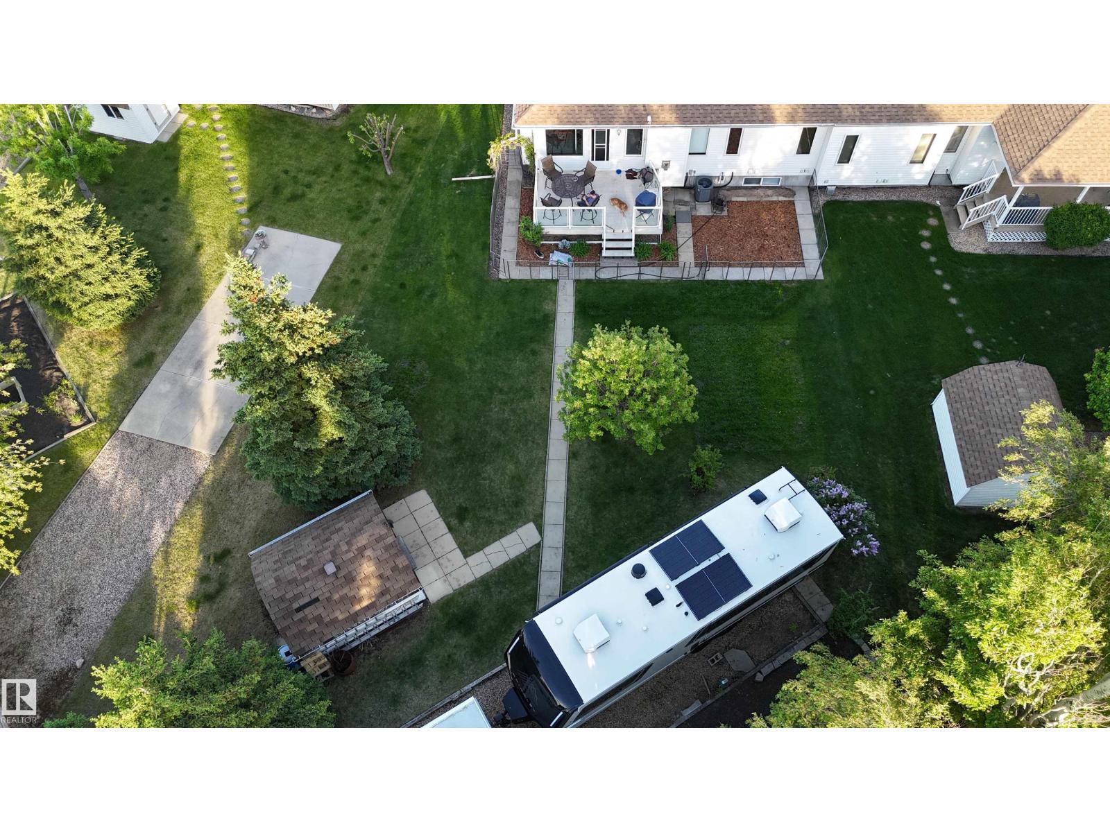 Residential in Camrose 4