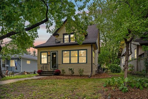 2017 22nd Ave Ne, Minneapolis, MN, 55418-3907 | Card Image