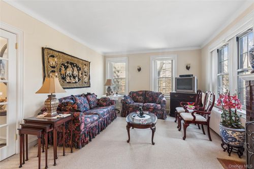 3f-150 Burns Street, New York, NY, 11375 | Card Image