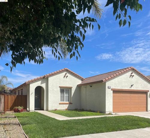 2130 Harborage Way, Oakley, CA, 94561-3537 | Card Image